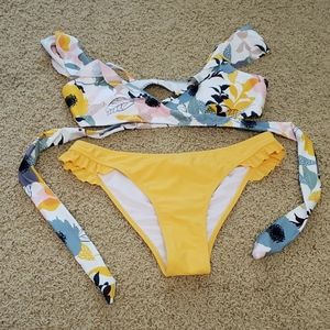CUPSHE SWIMSUIT